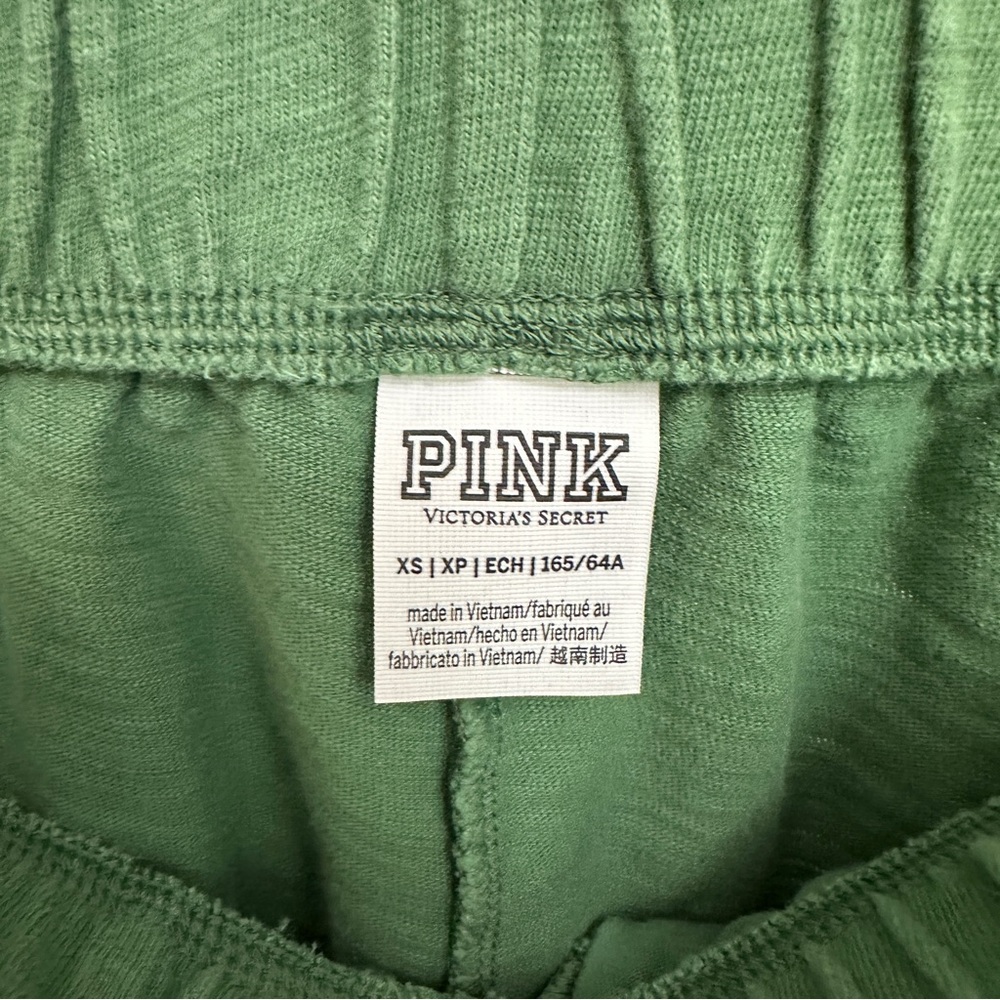 Victoria secret PINK green curve hem sweat shorts XS - Picture 3 of 3